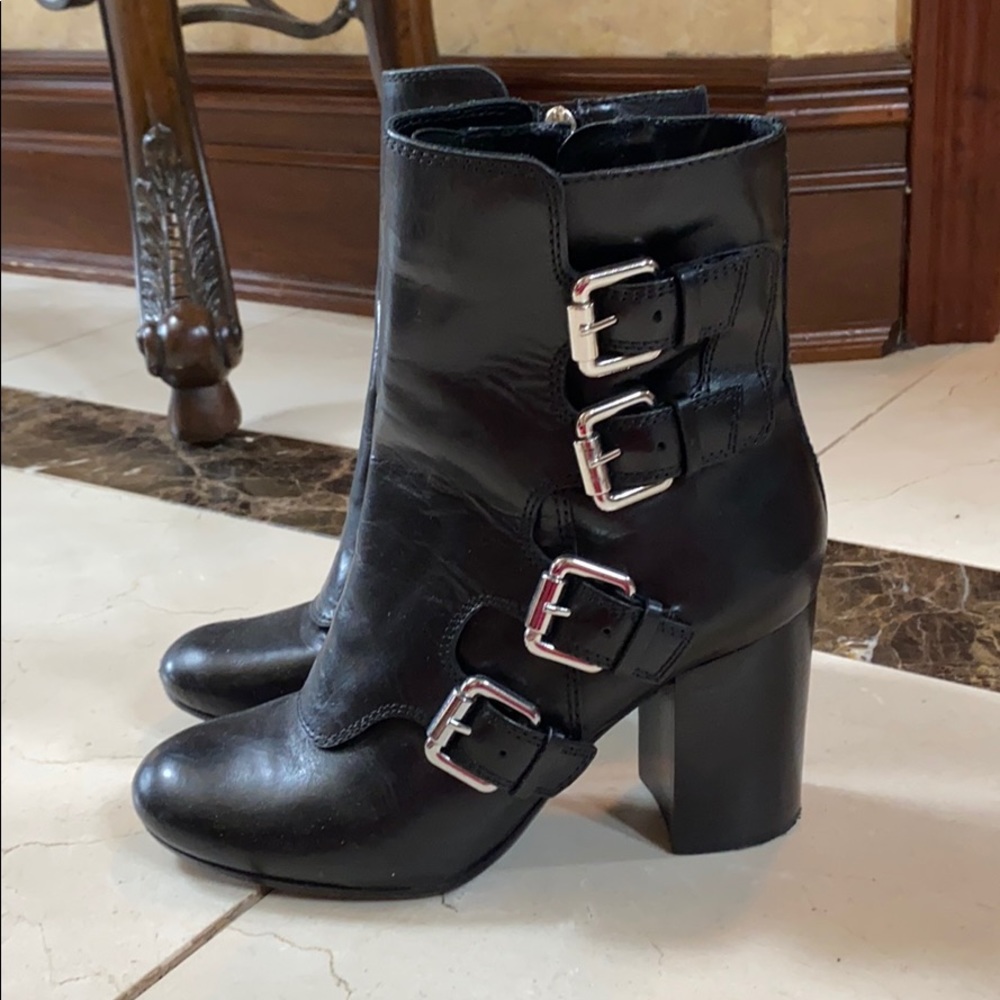 Vince Camuto Signature Kadron Bootie